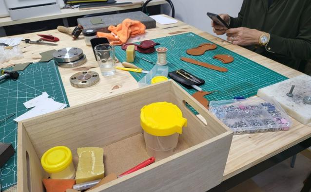 ateliers initiation maroquinerie