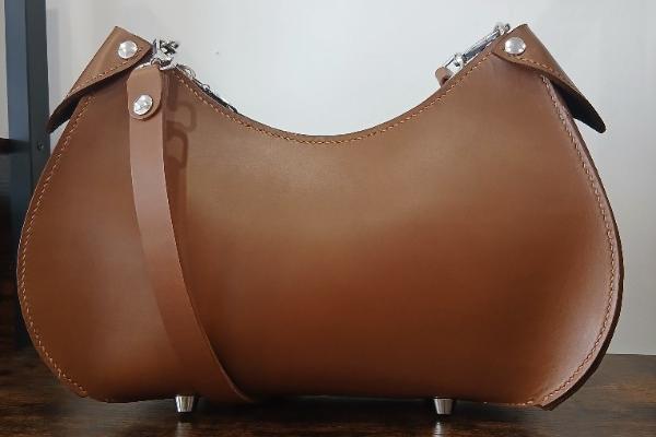 Sac bandoulière en cuir 