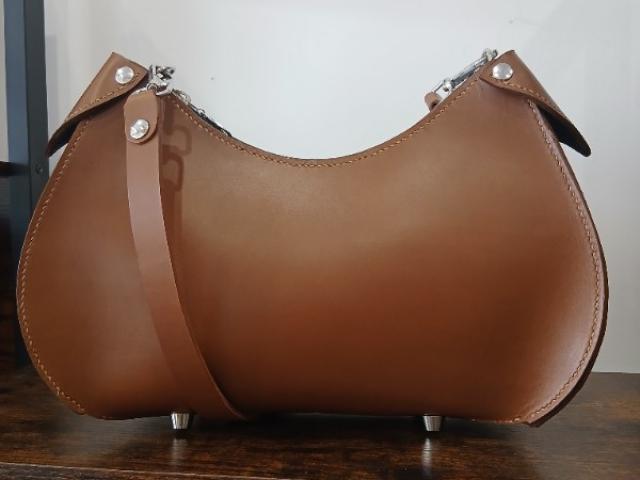 Sac bandoulière en cuir 